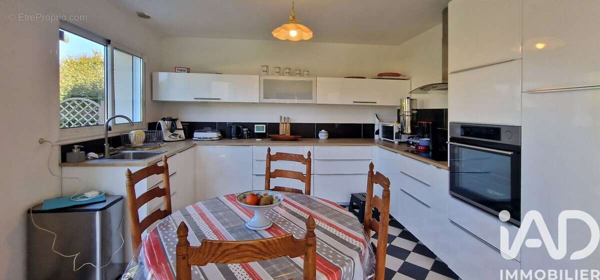 Photo 2 - Maison à THEIX