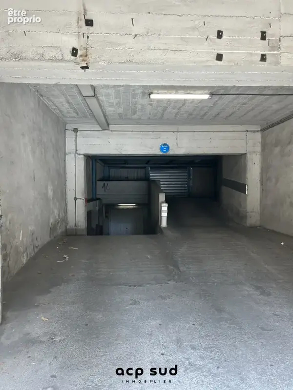 Parking à MARSEILLE-5E