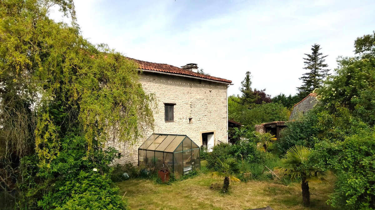 JARDIN - Maison à FONTENILLE