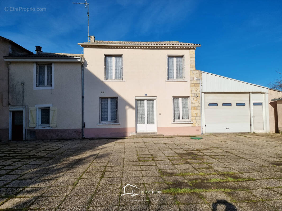 Maison à VASLES