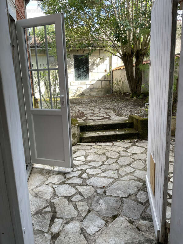 Maison à COGNAC