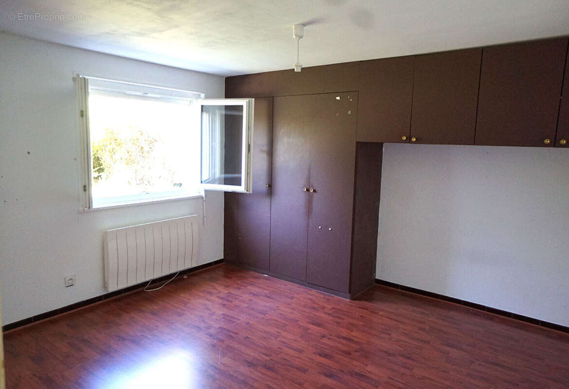 Maison à SAINT-GENIS-LAVAL