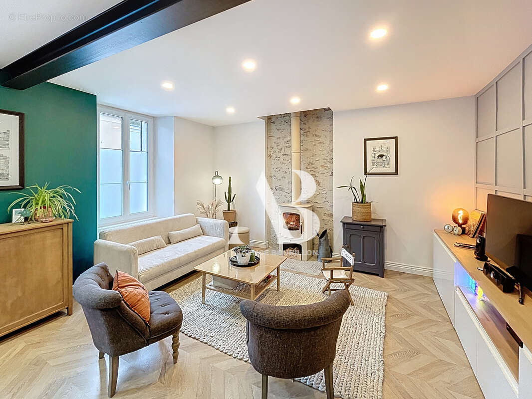 Maison à LA CHAPELLE-GAUTHIER