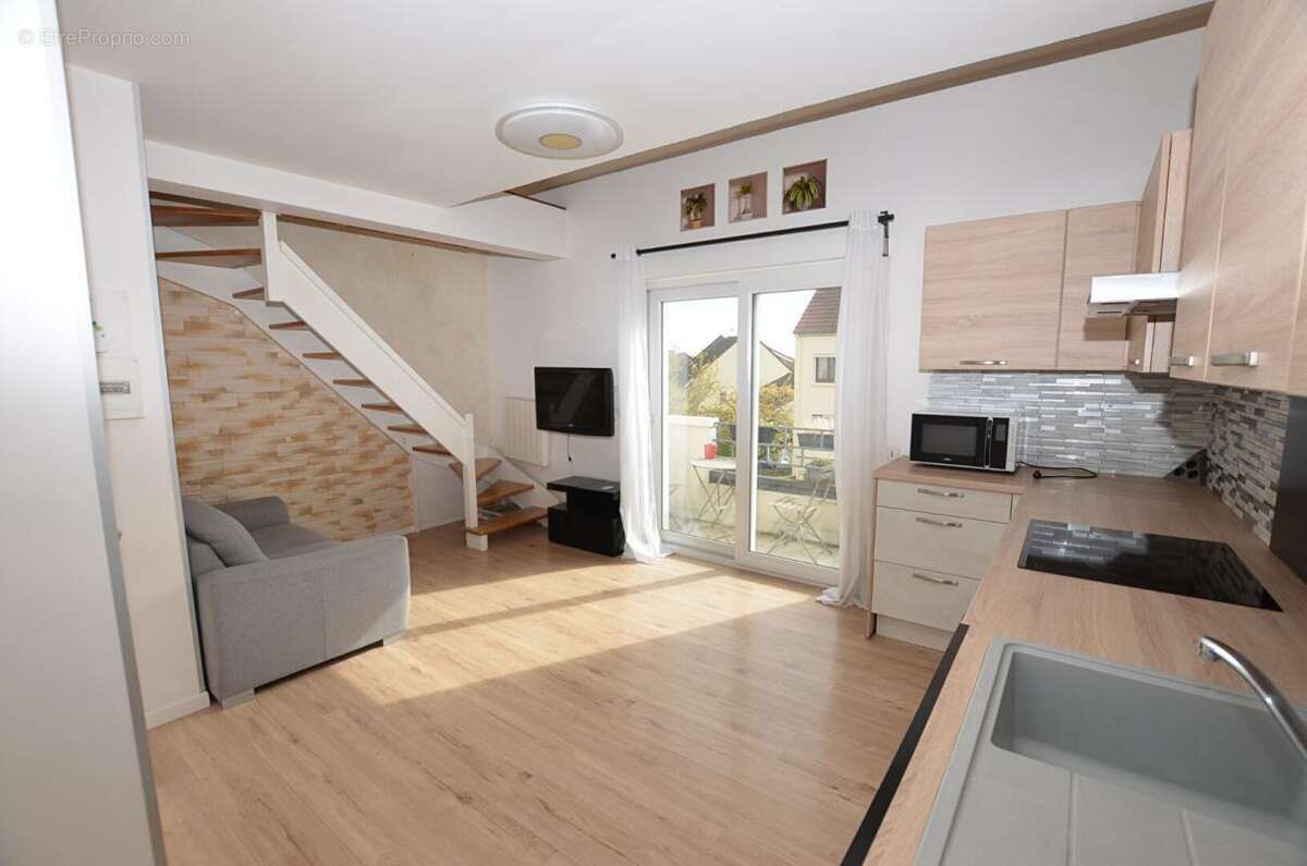 Appartement à SAINTE-GENEVIEVE-DES-BOIS