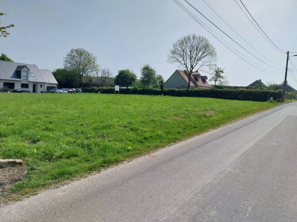 Terrain à LE TRONQUAY