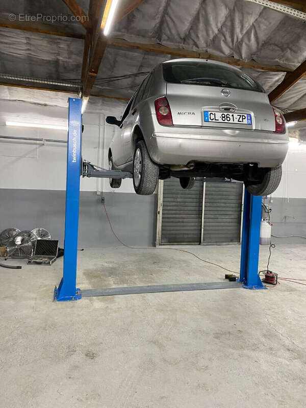 Commerce à VALLAURIS