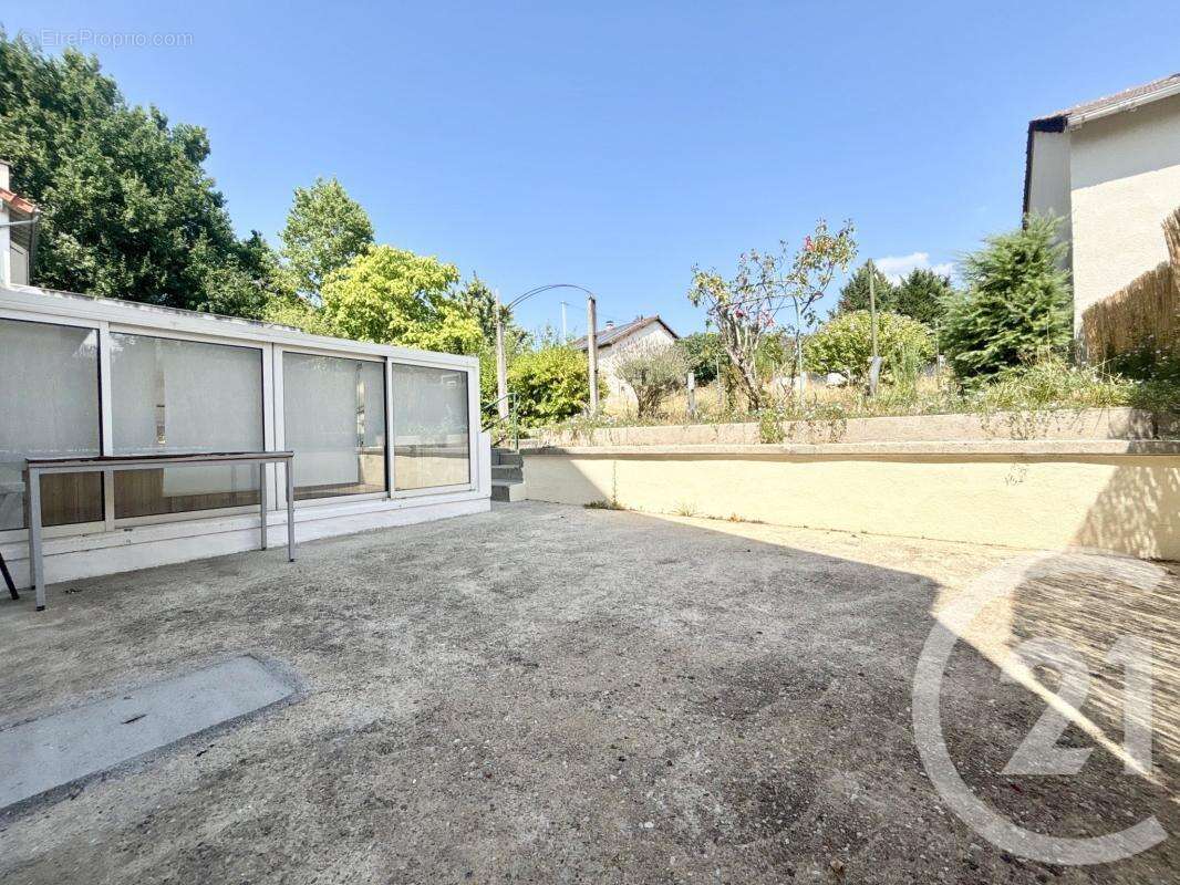 Maison 125 m² à Panazol  - photo 17