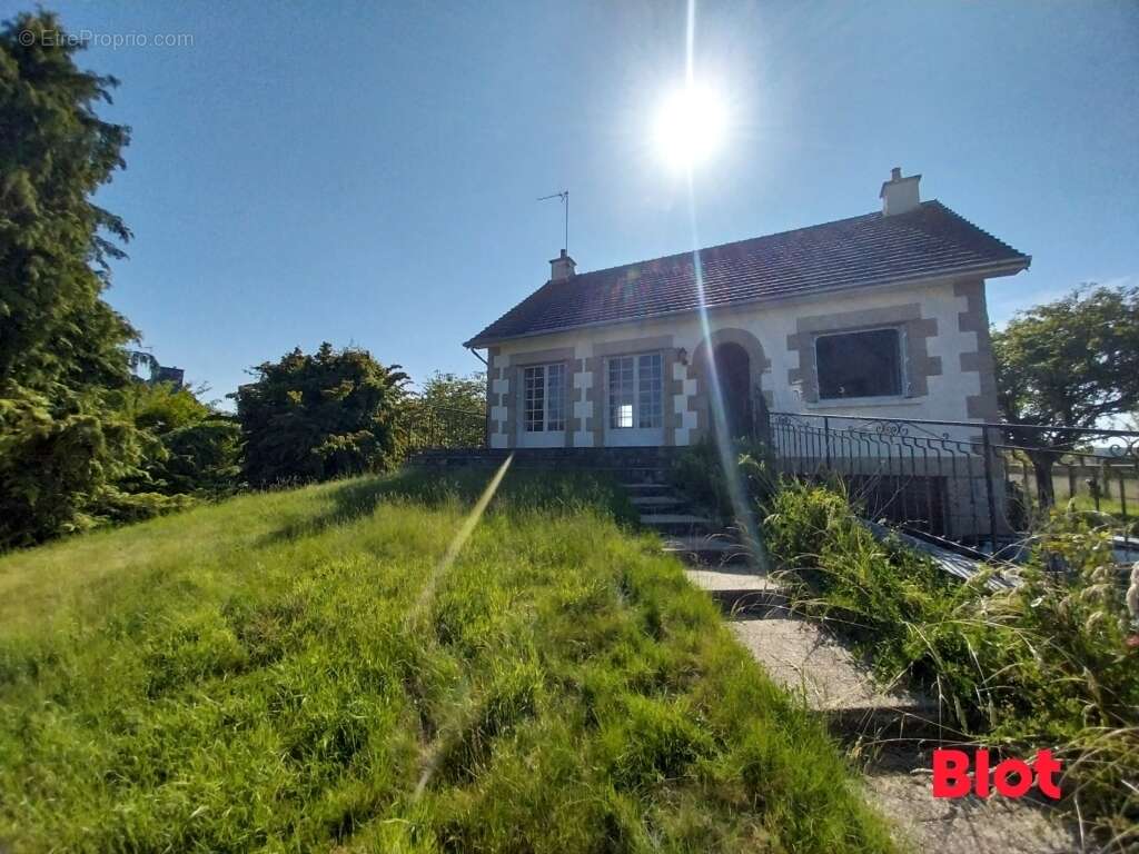 Maison à SAINT-HELEN