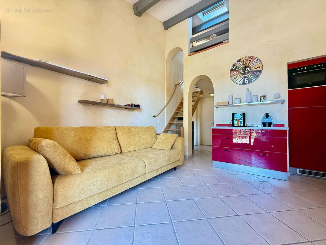 Appartement à SANARY-SUR-MER