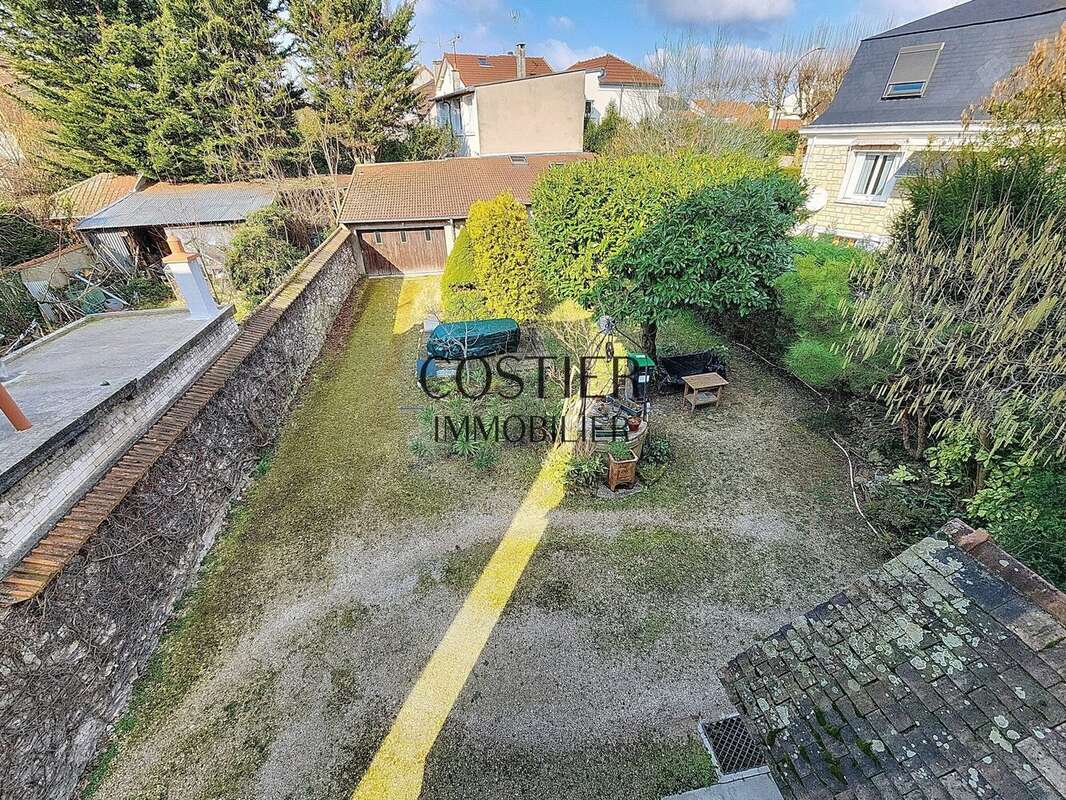 Appartement à SAINT-MAUR-DES-FOSSES