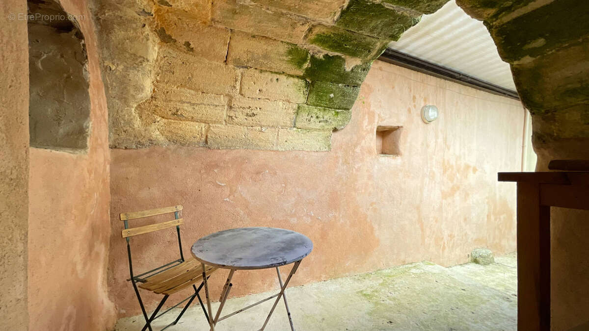 Maison à SAINT-QUENTIN-LA-POTERIE