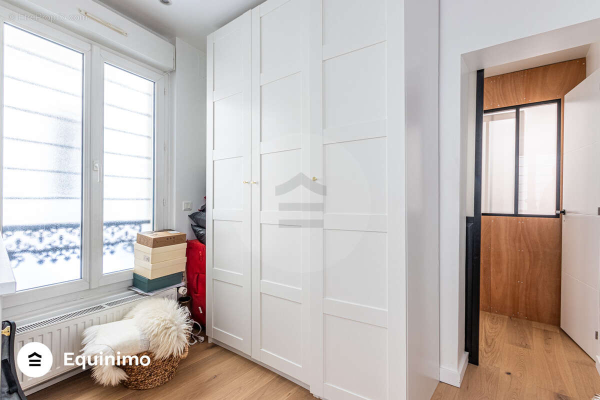 Appartement à PARIS-17E