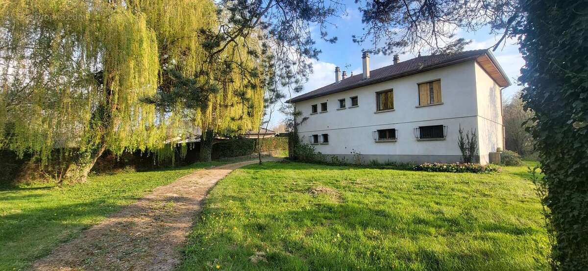 Photo 2 - Maison à EYZIN-PINET