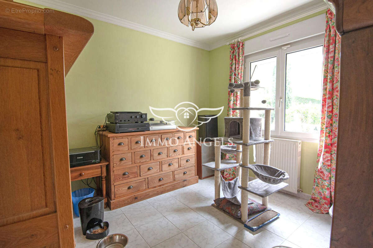 Maison à SAINT-PAUL-LE-JEUNE