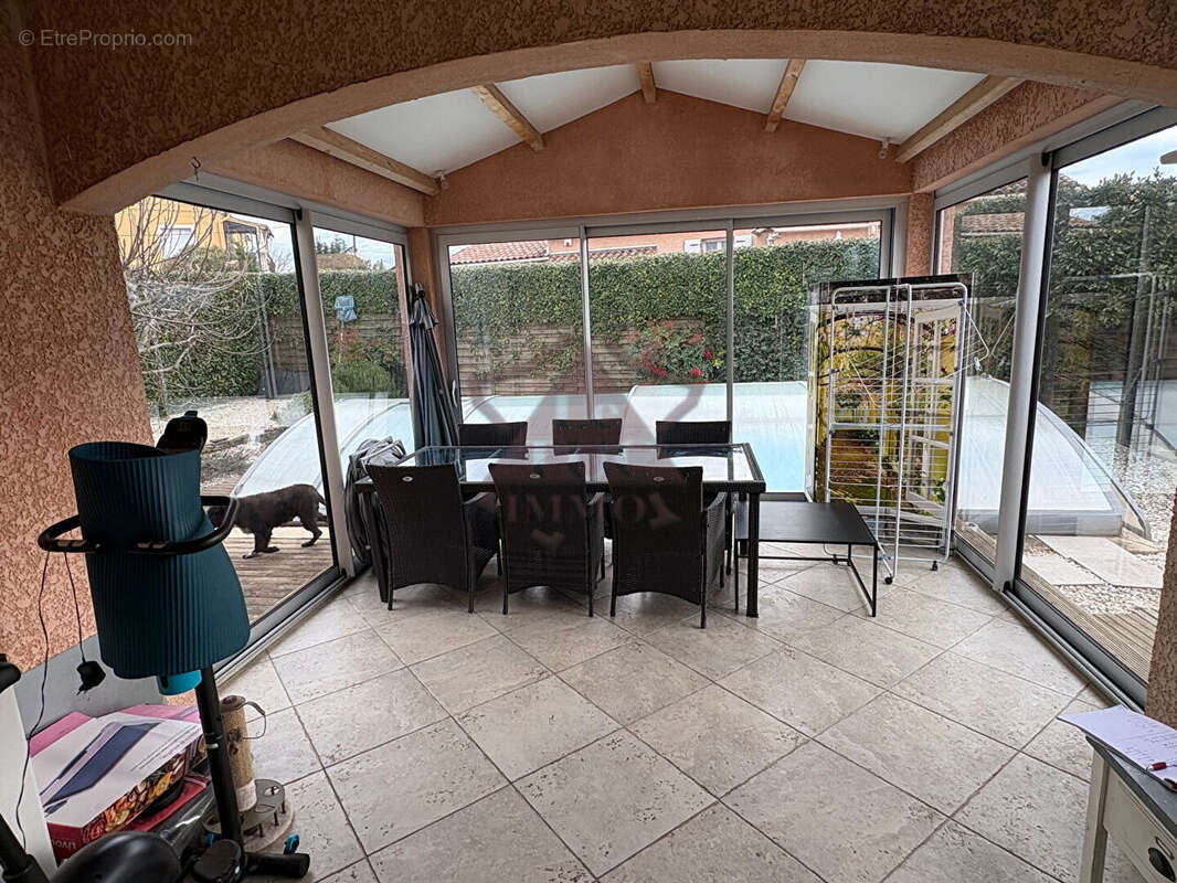 Maison à SAINT-HILAIRE-DE-BRETHMAS