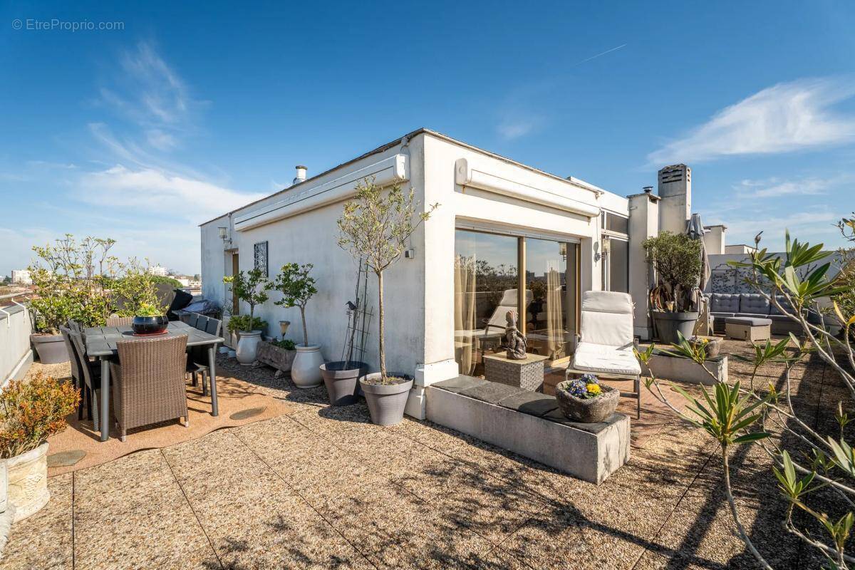 Appartement à BORDEAUX