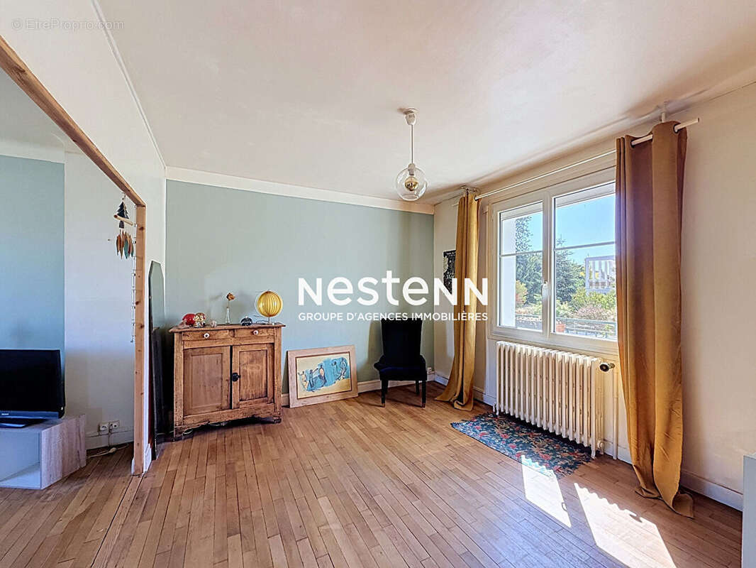 Chambray Les Tours : Maison avec potentiel d'évolution et jardin de 300m² - photo 3