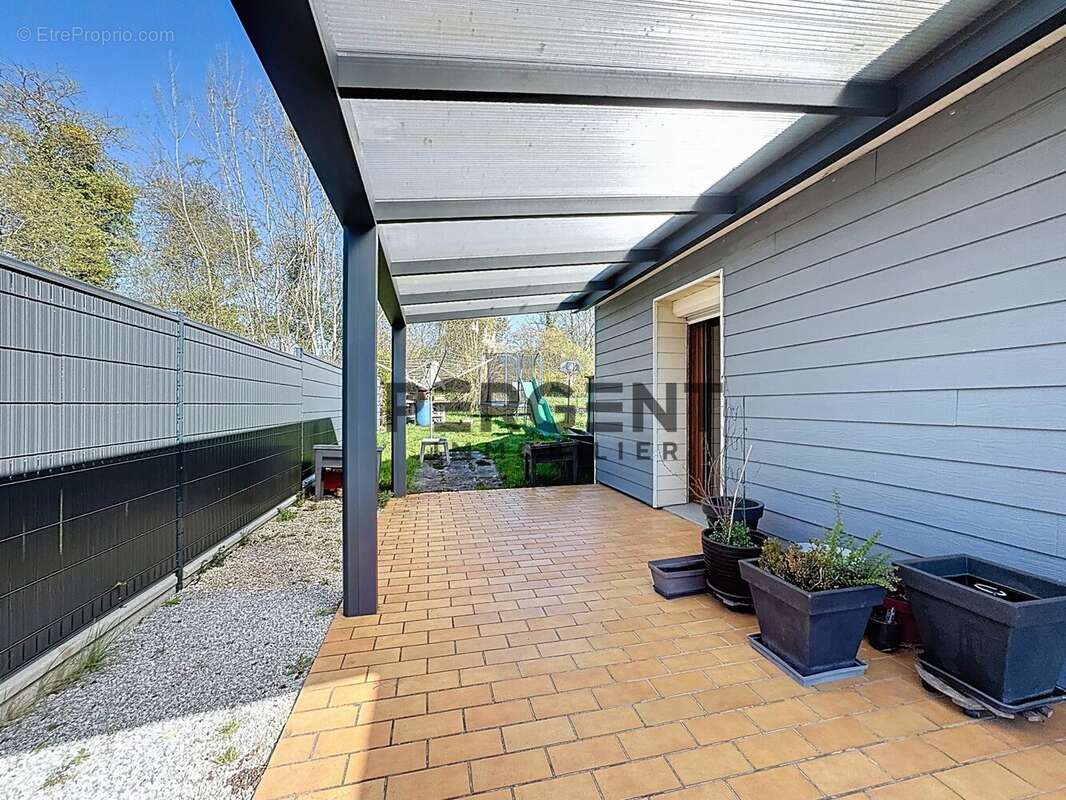 Maison à LA FRANCHEVILLE