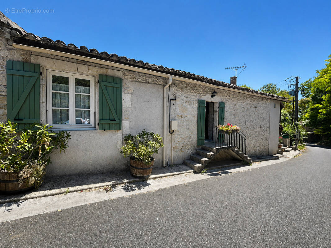 Maison à ROQUECOR