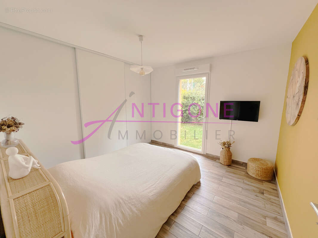 Appartement à SIX-FOURS-LES-PLAGES