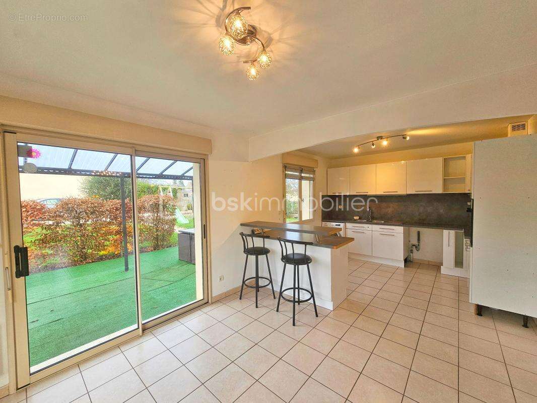 Maison à VARENNES-SUR-SEINE