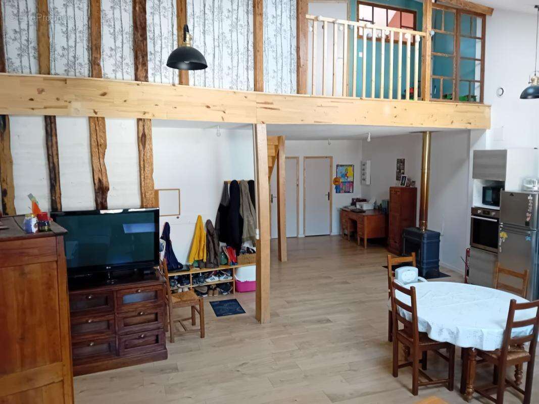 Appartement 162 m² à Tarascon-Sur-Ariege  - photo 4
