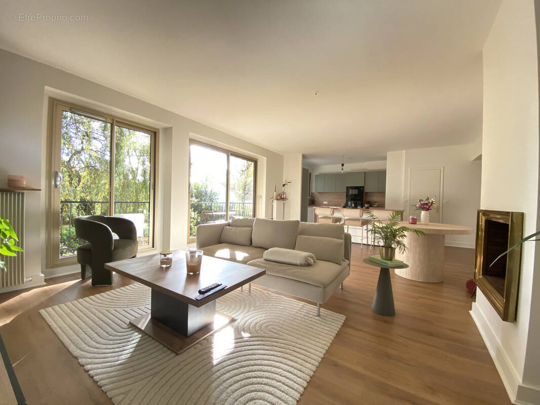 Appartement à LE PLESSIS-ROBINSON