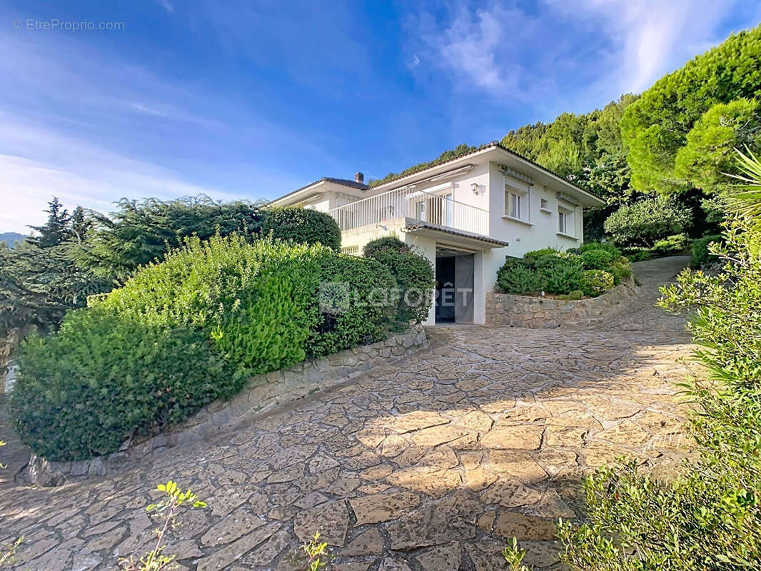 Maison à LA VALETTE-DU-VAR