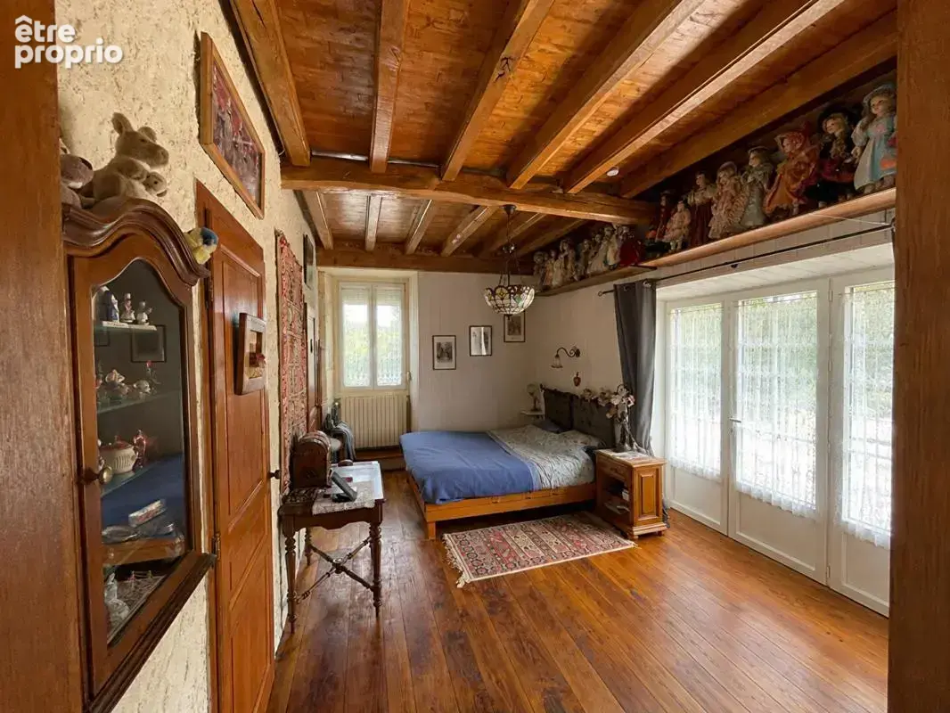 Charmante maison périgourdine avec piscine, beau jardin et dépendances - photo 8