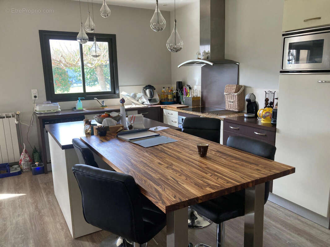 cuisine 1 - Maison à ARCAMBAL