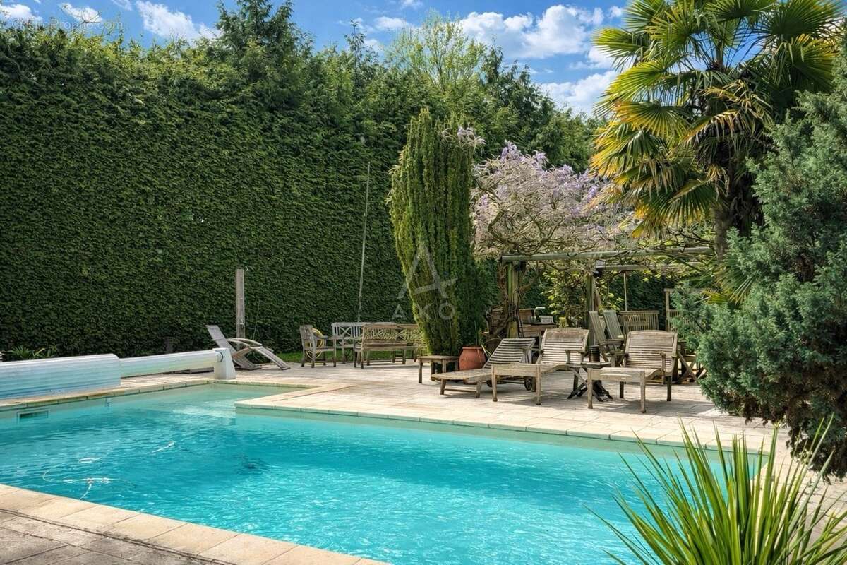 Maison à PONT-L'EVEQUE