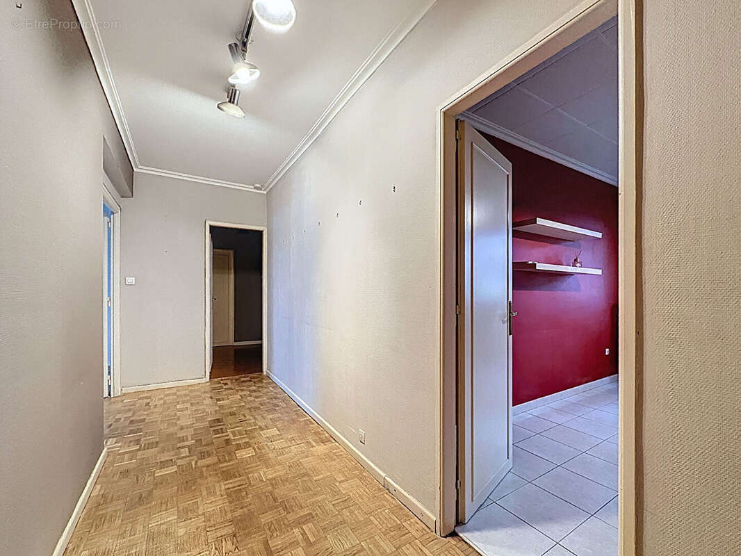 Appartement Avignon 3 pièces 100.05 m2 cave, parking , terrasse - photo 9