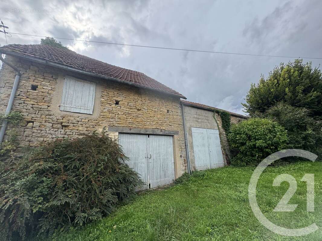 Maison 93 m² à Moraches  - photo 14