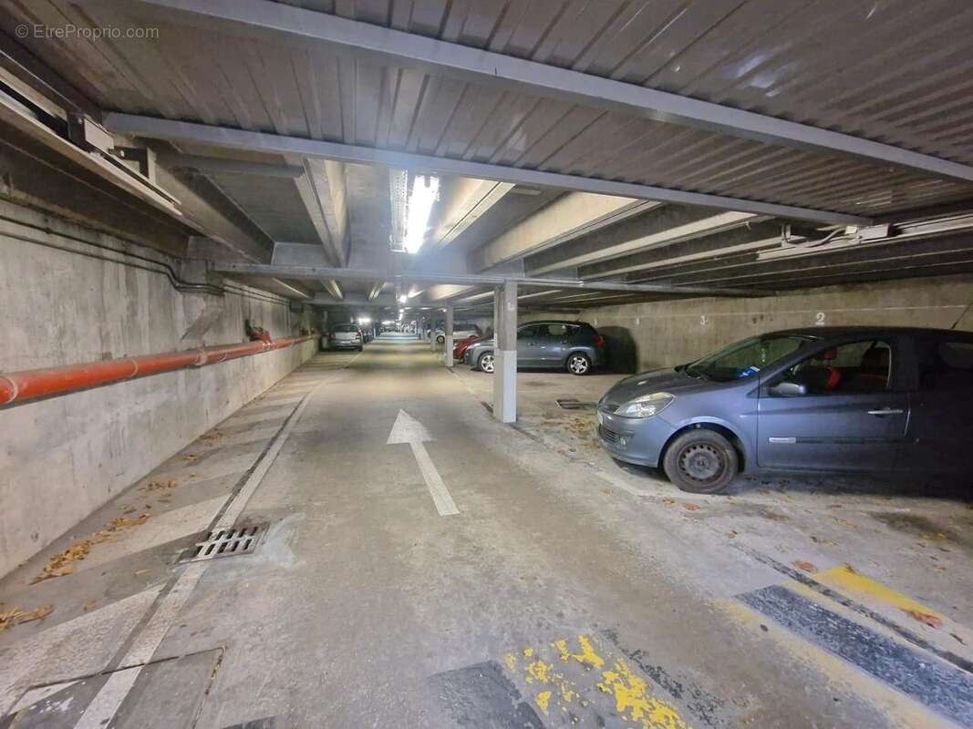 Parking à ASNIERES-SUR-SEINE