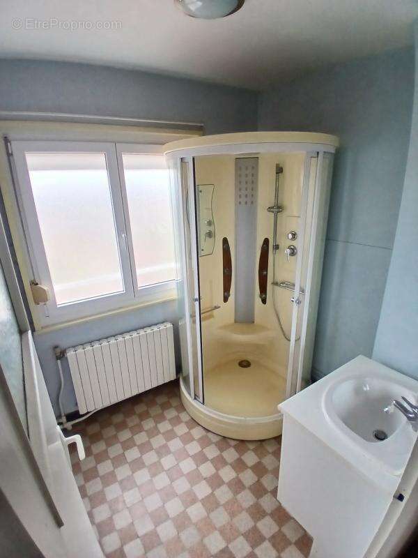 Maison à NEUVILLE-SAINT-REMY