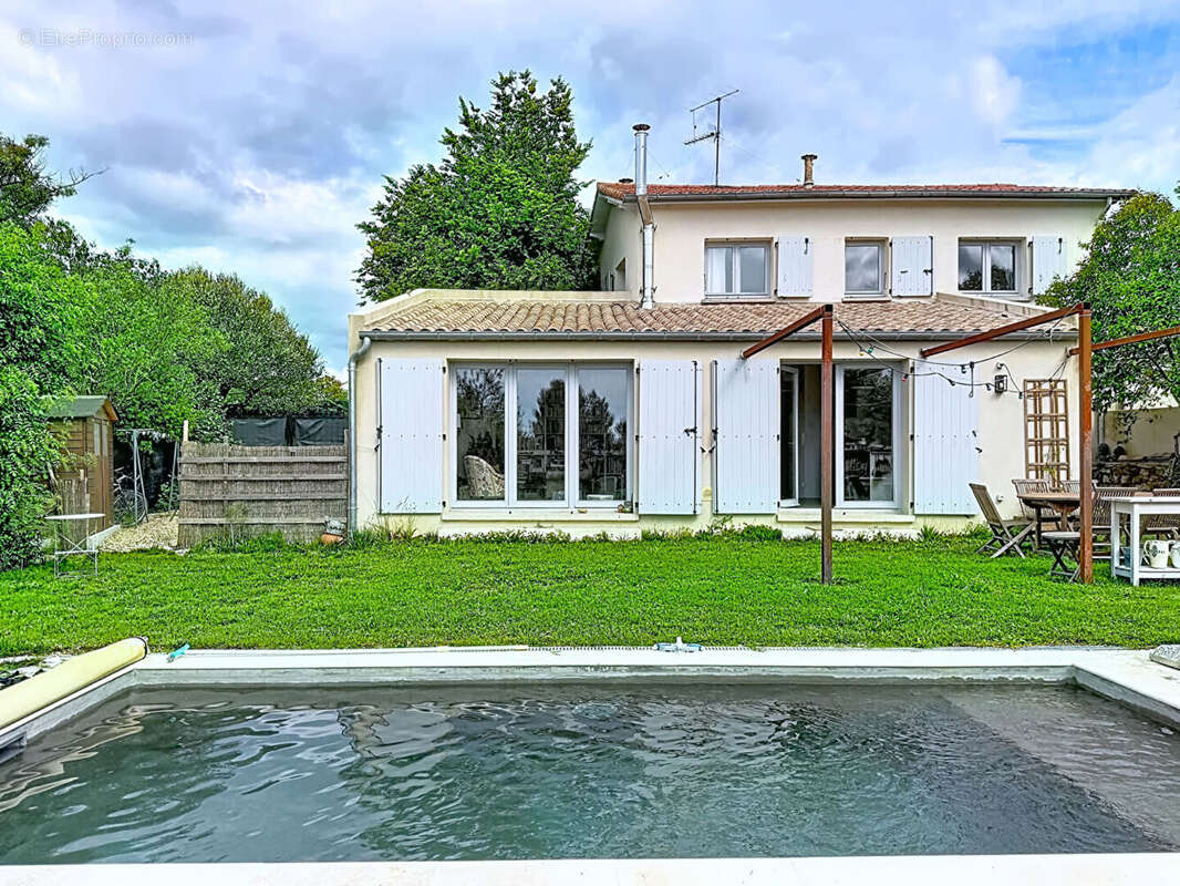 Maison à SAINT-VINCENT-DE-BARBEYRARGUES