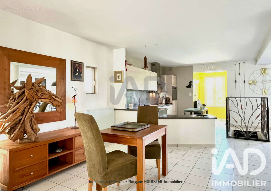 Maison 211 m² à Dom-Le-Mesnil  - photo 5
