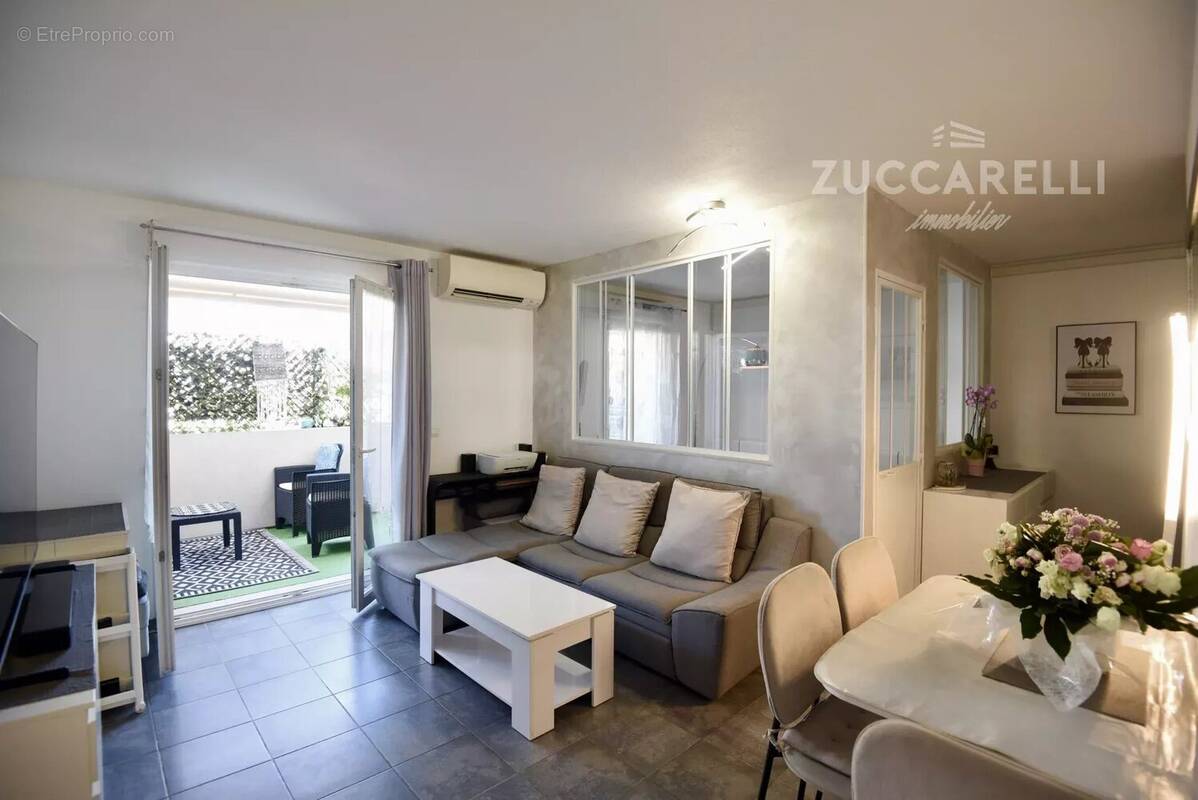 Appartement à SAINT-MARTIN-DU-VAR
