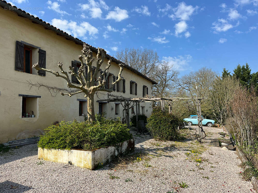 Maison à CAZAC