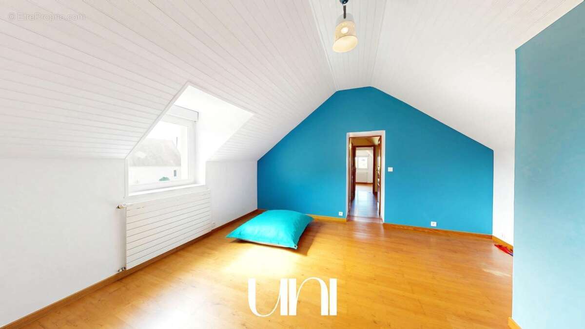 Maison à JUAYE-MONDAYE