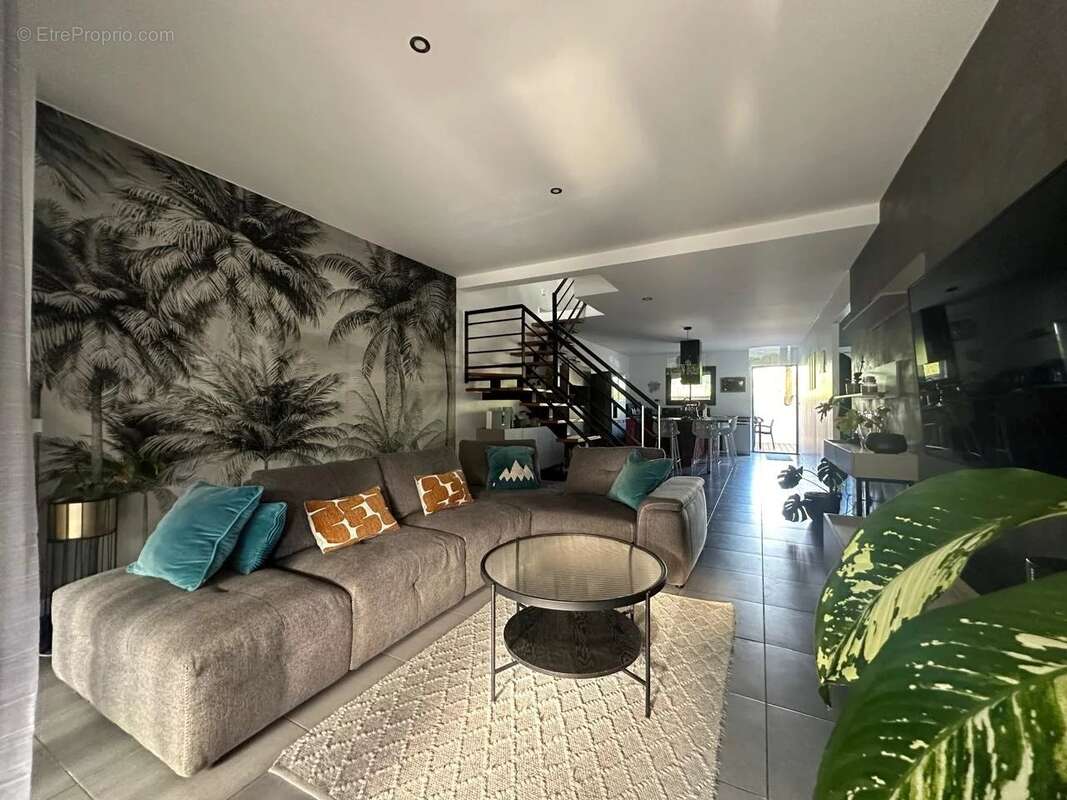 Maison à ENTRE-DEUX