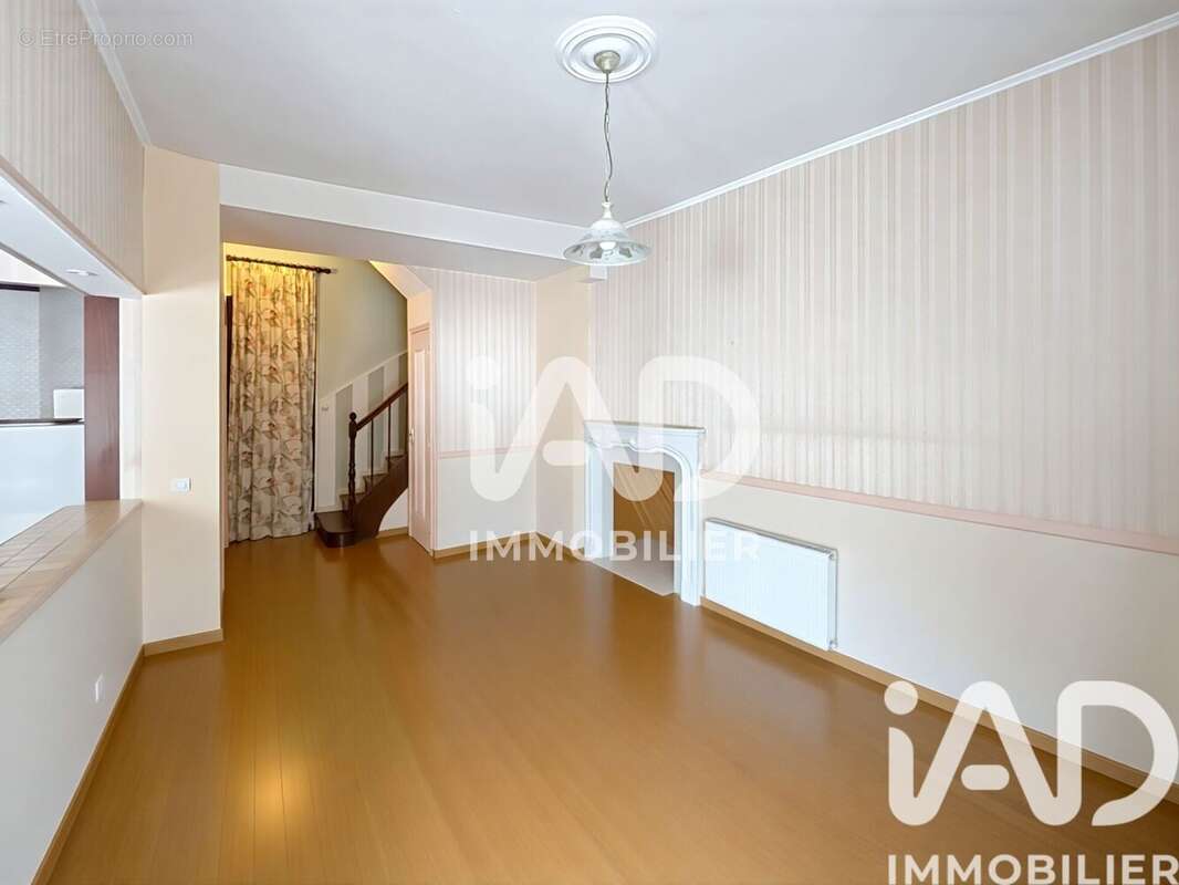 Photo 4 - Maison à MONTFORT-LE-GESNOIS