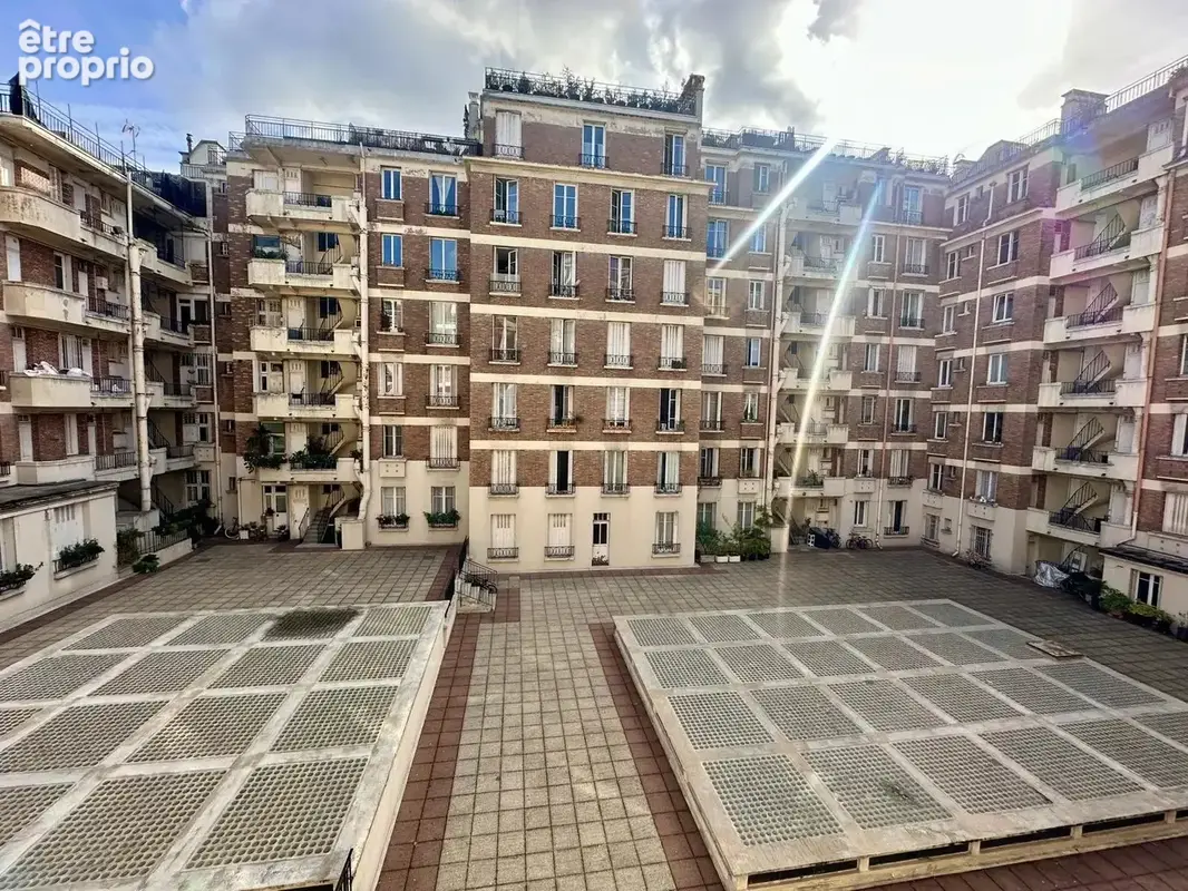 Paris xvi - porte d'auteuil - chambre de service meublee - photo 4
