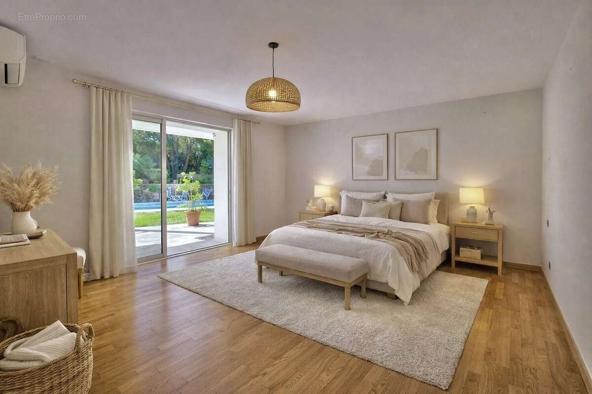Maison à MOUGINS