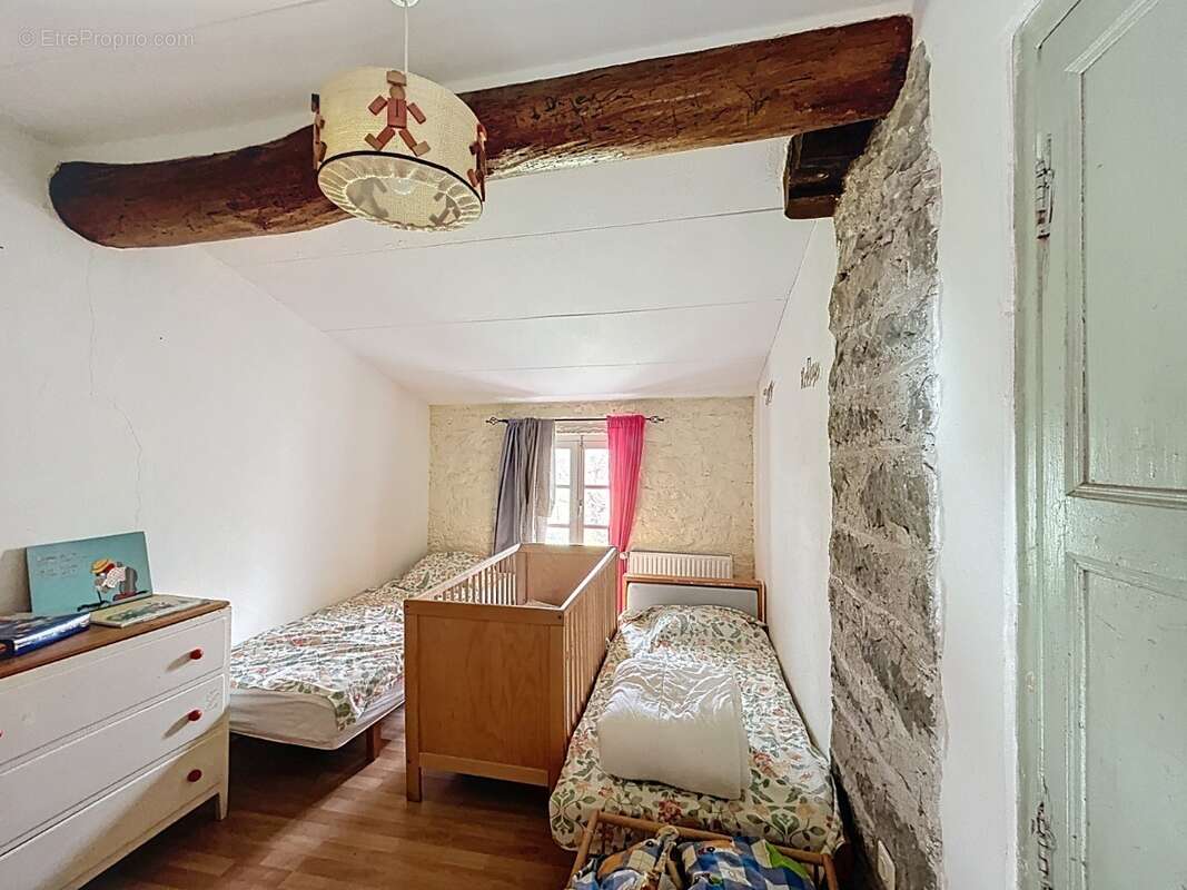 Maison à PONT-DE-BARRET