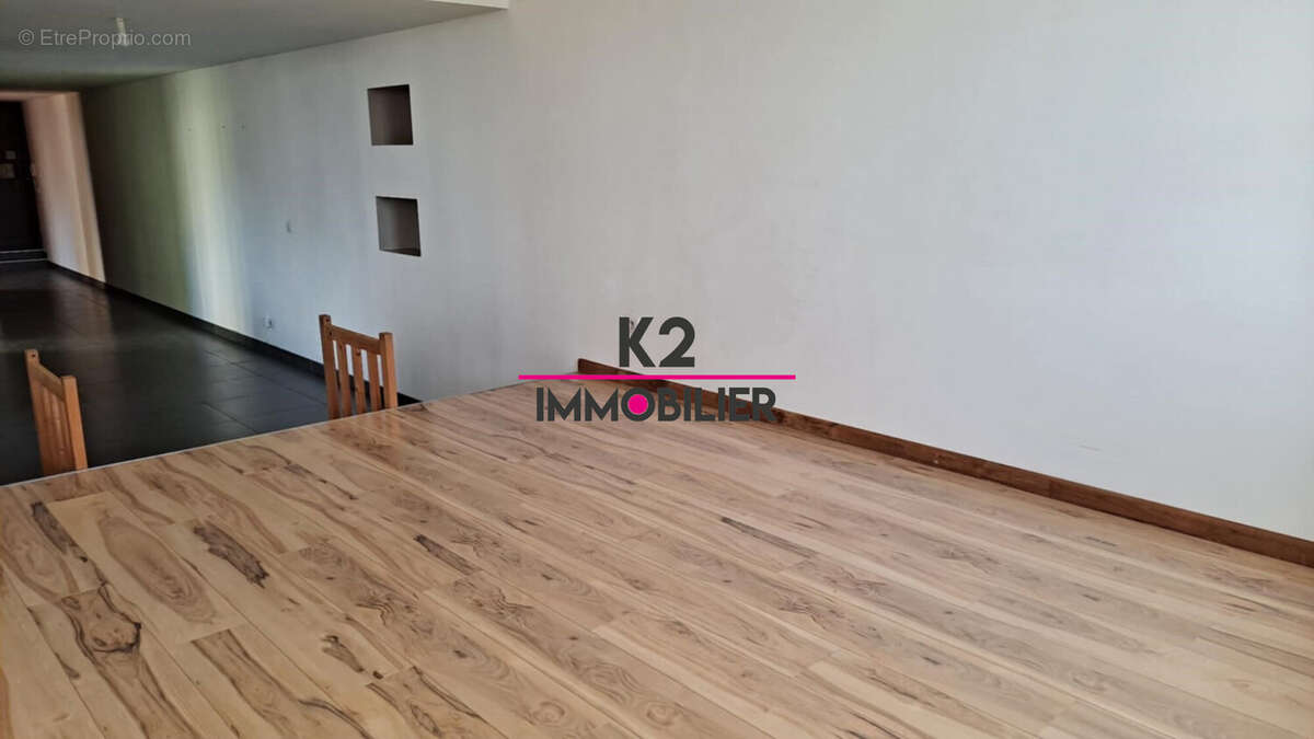 Appartement à MONTBOUCHER-SUR-JABRON