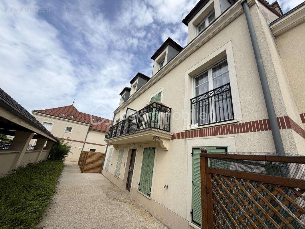 Appartement à MAGNY-LE-HONGRE
