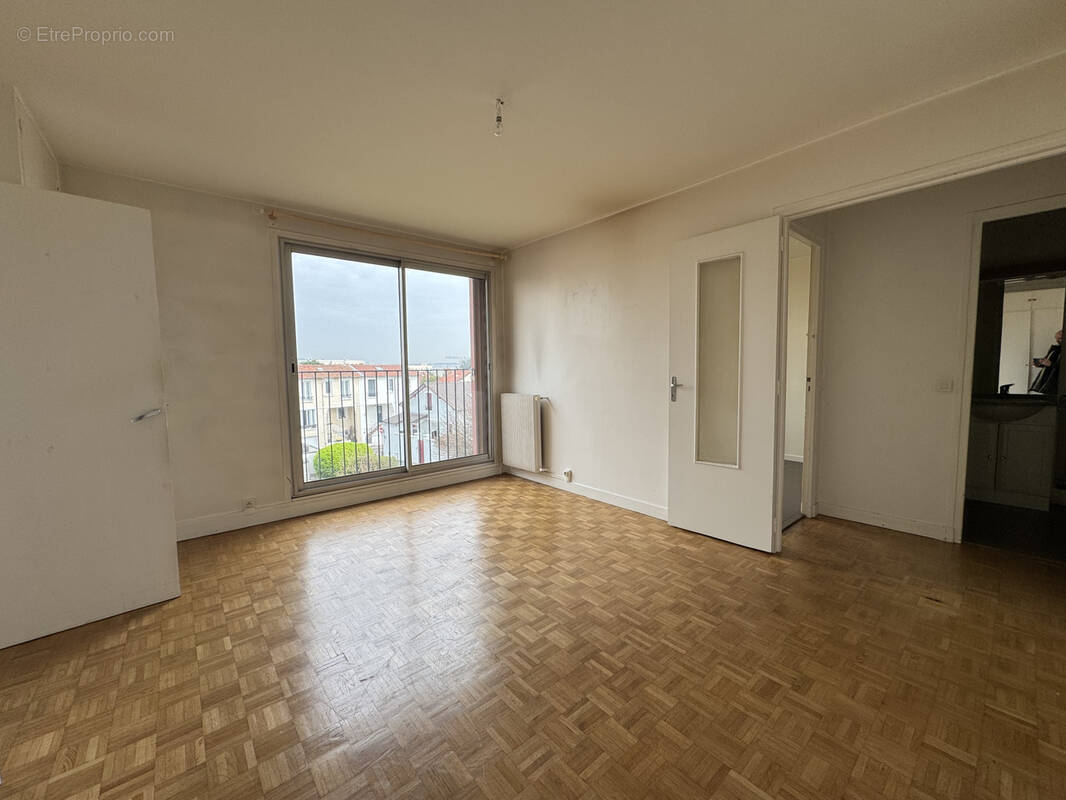 Appartement à LE PERREUX-SUR-MARNE