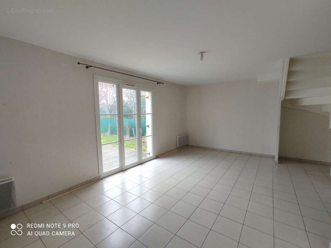 Maison à VIGNEUX-SUR-SEINE