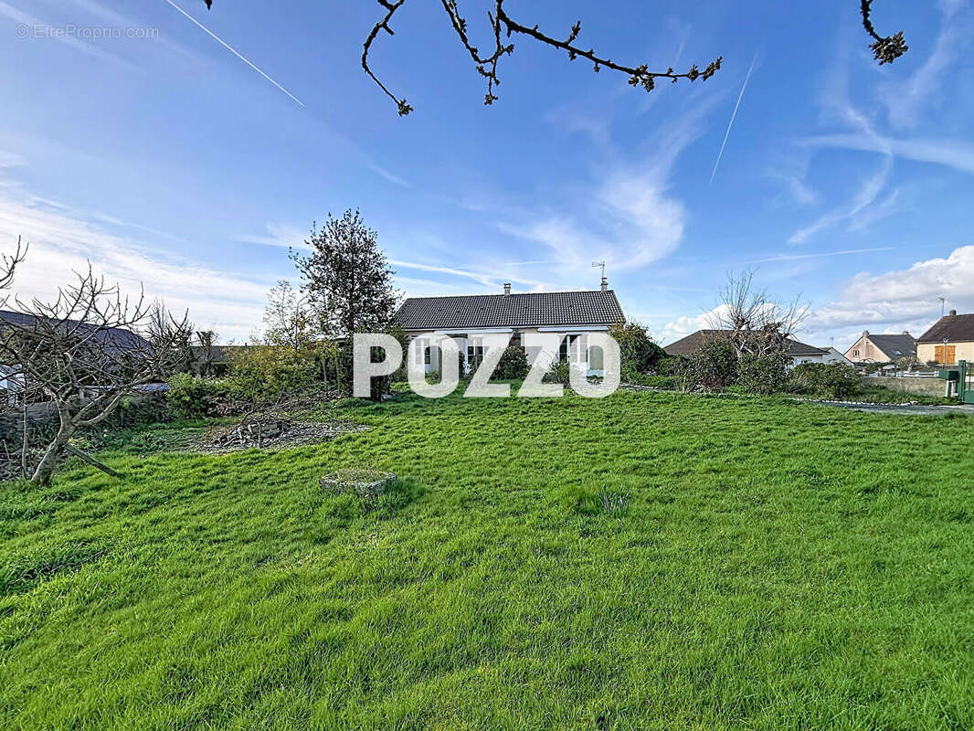 Maison à LA HAYE-PESNEL